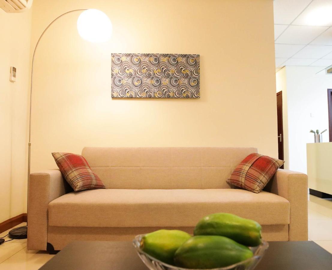 La Casa Baatsona Apts Sakumono Exteriér fotografie