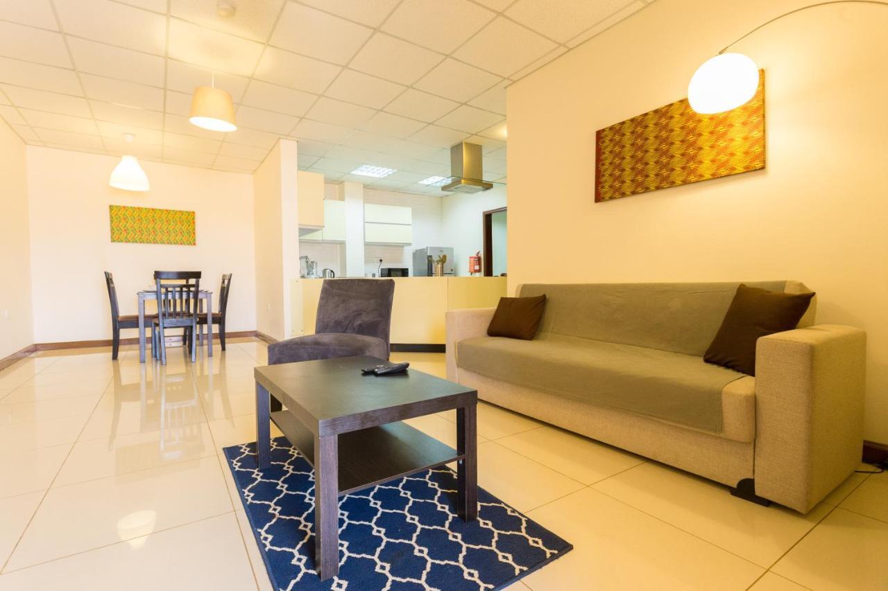 La Casa Baatsona Apts Sakumono Exteriér fotografie